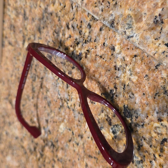 Burberry B 4278 Sunglasses - Picture 15 of 15